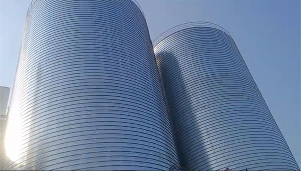 云岩2座混凝土高架卷板仓